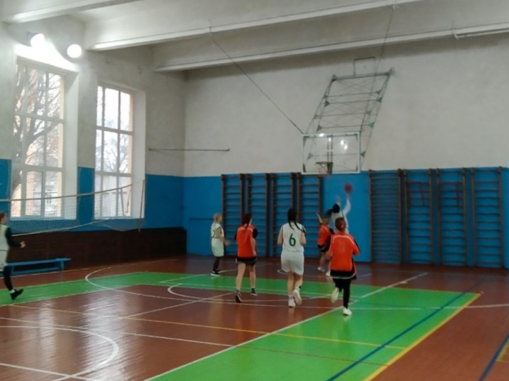 Студентки ЗВО ПДМУ вибороли першість на спортивній арені: вітання з перемогою