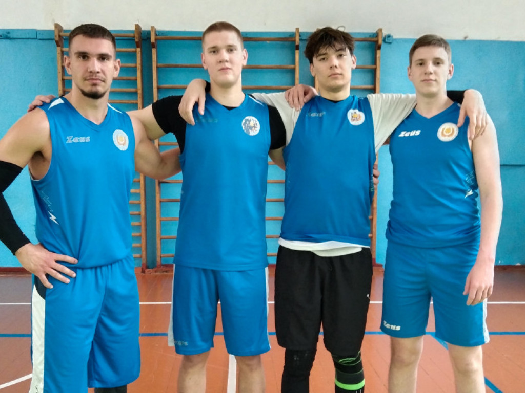 Срібло і бронза у спортсменів і спортсменок ПДМУ.