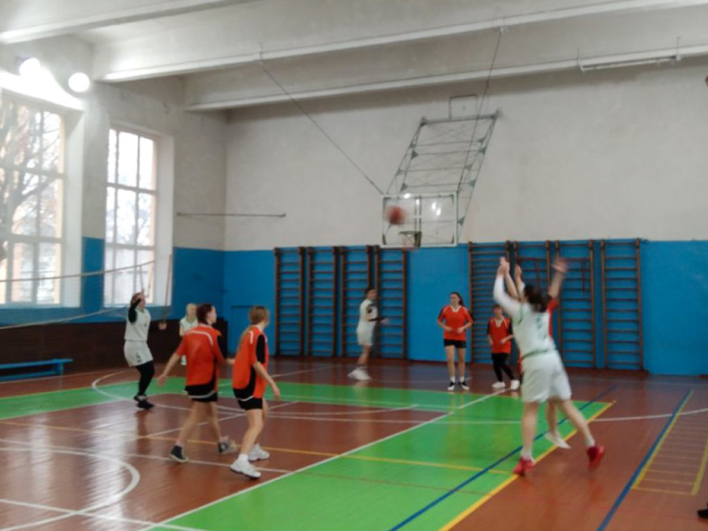 Студентки ЗВО ПДМУ вибороли першість на спортивній арені: вітання з перемогою