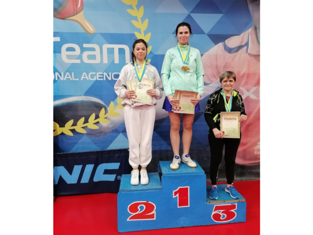 Бронзова нагорода на чемпіонаті з тенісу